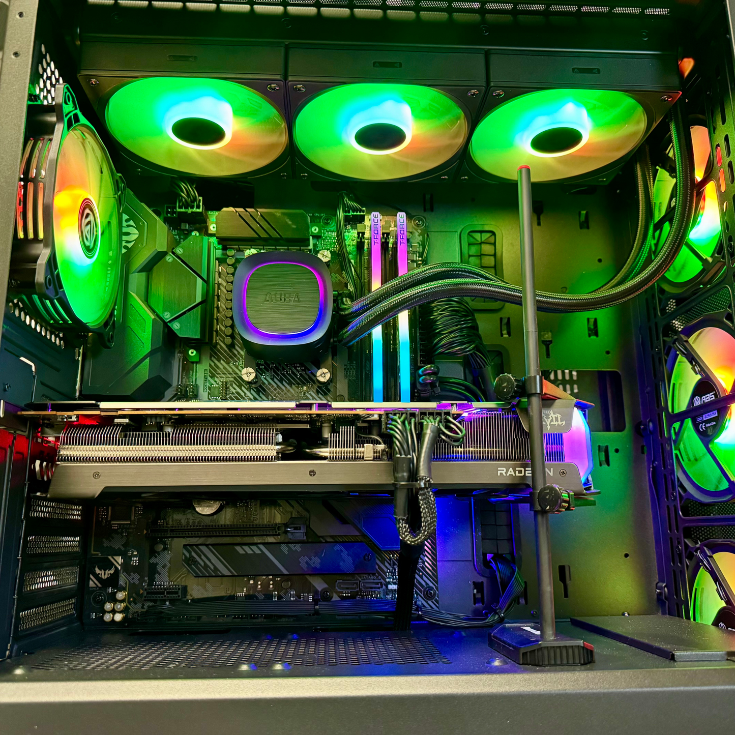 Realign P37 - RX 6700 XT / Ryzen 7 5700x