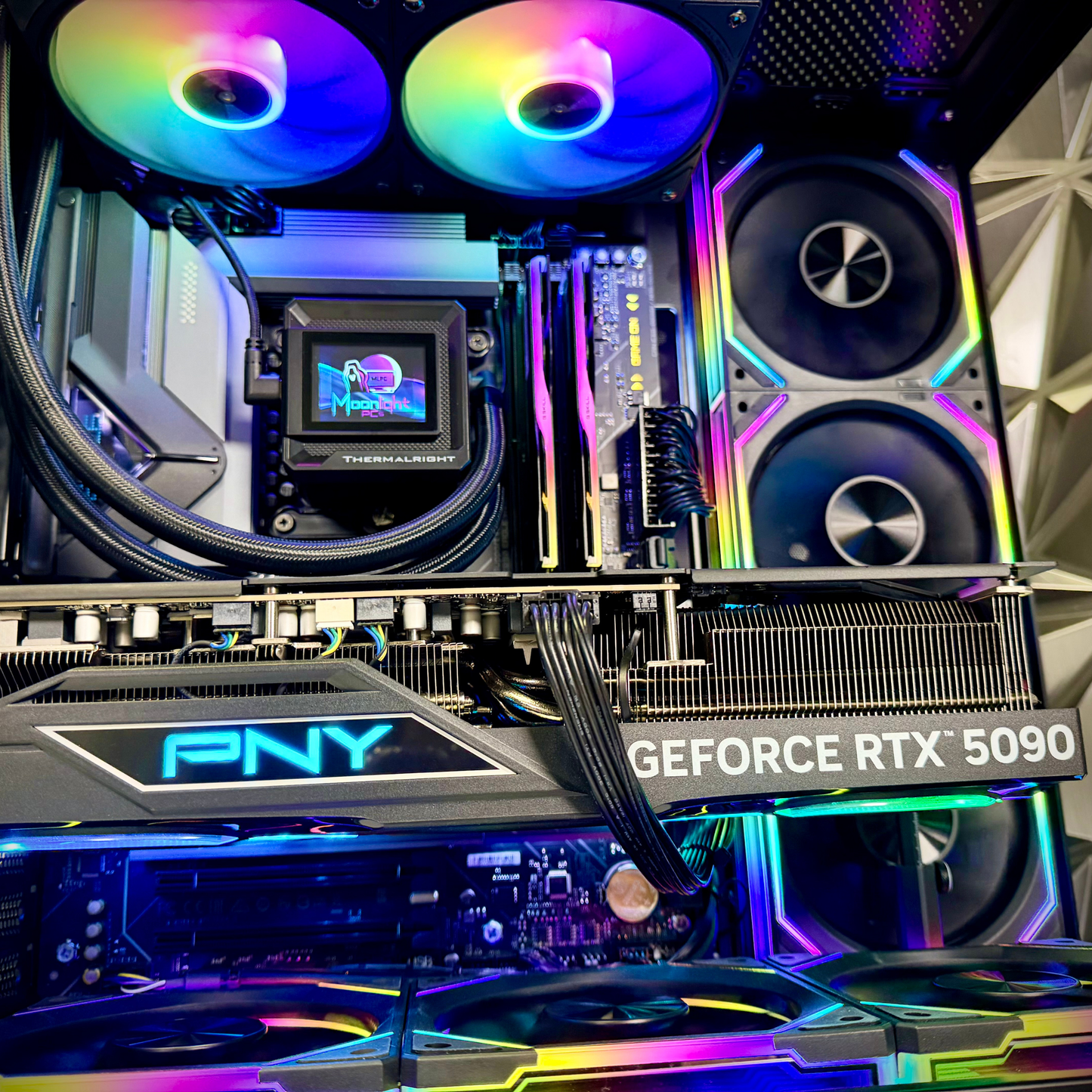 Ultra Nova - Ultra 9 285 / RTX 5090