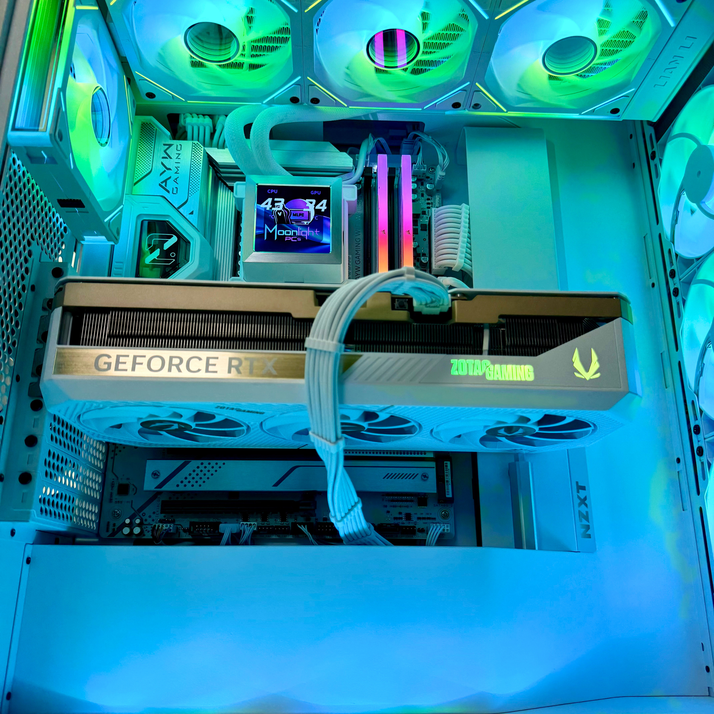 White 90 Nebula - Ryzen 7 9800X3D / RTX 5090